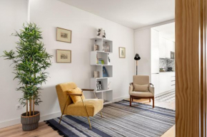 ALTIDO Modern 2-BR Flat near Metro and Train Station